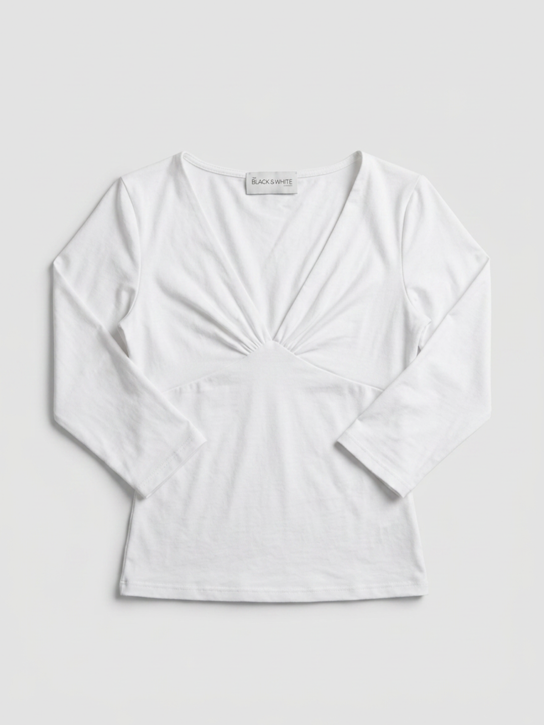 v neck three-quarter top